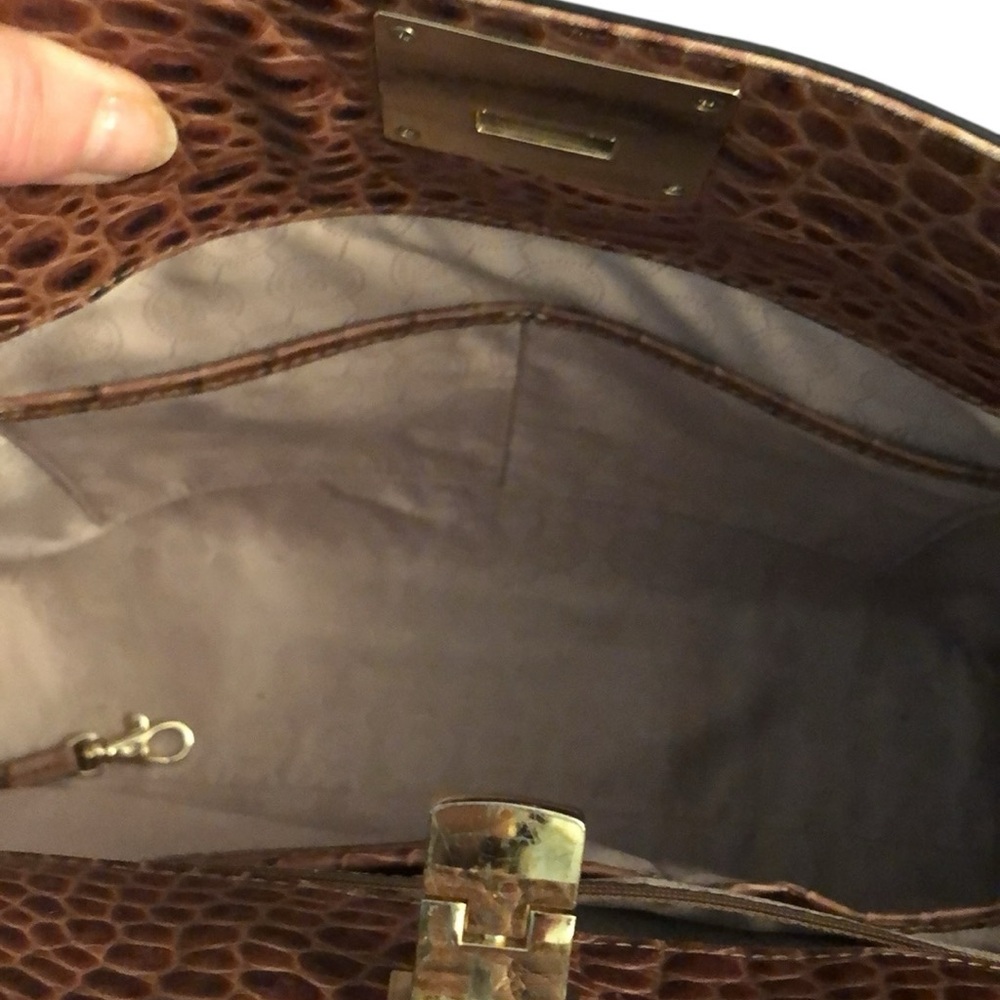 Michael Kors large Astrid handbag in walnut Rolled handles Crossbody strap - Picture 3 of 16
